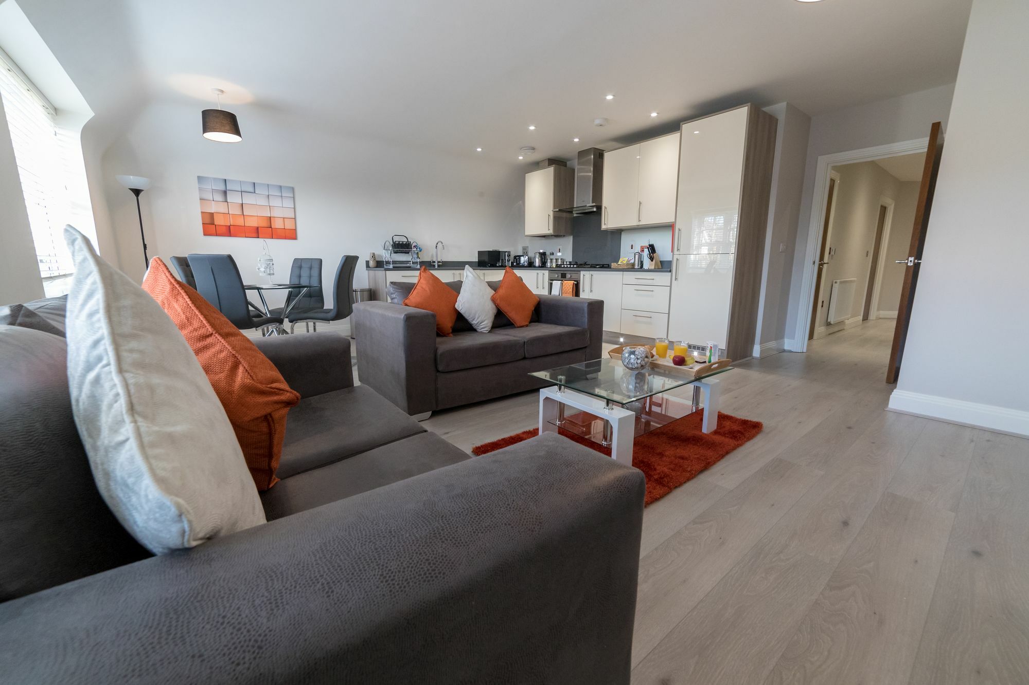 Helios Court Penthouse Serviced Apartment By Ferndale Maidenhead Exterior photo
